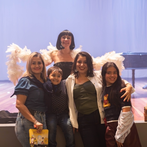 BRINCANDO COM A BROADWAY - Porto Ferreira | 08/08